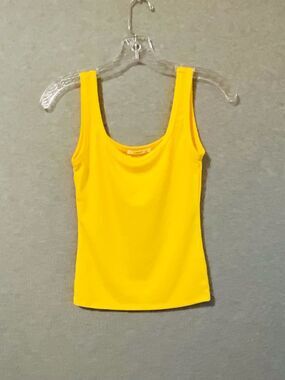 Timing Women’s Yellow Scoop Neck Tank Top SZ S